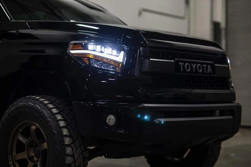 Alpha Owls Headlights Toyota Tundra (2014-2019) Quad Pro LED Black / 5500K Super White