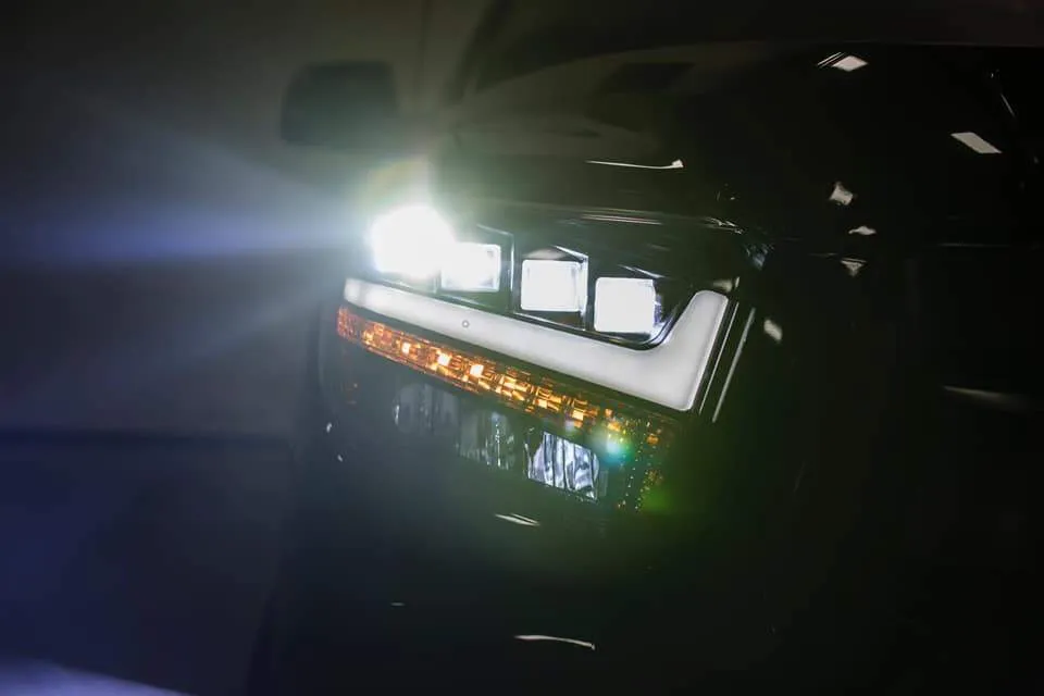 Alpha Owls Headlights Toyota Tundra (2014-2019) Quad Pro LED Black / 5500K Super White