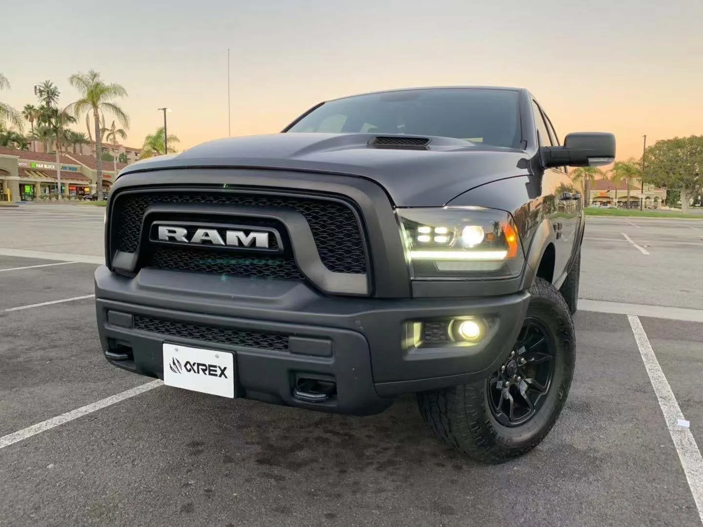 AlphaRex Dual LED Projector Headlights Ram 1500/2500/3500 (06-08) LUXX Series w/ Sequential Turn Signal - Black - 5th Gen 2500 Style