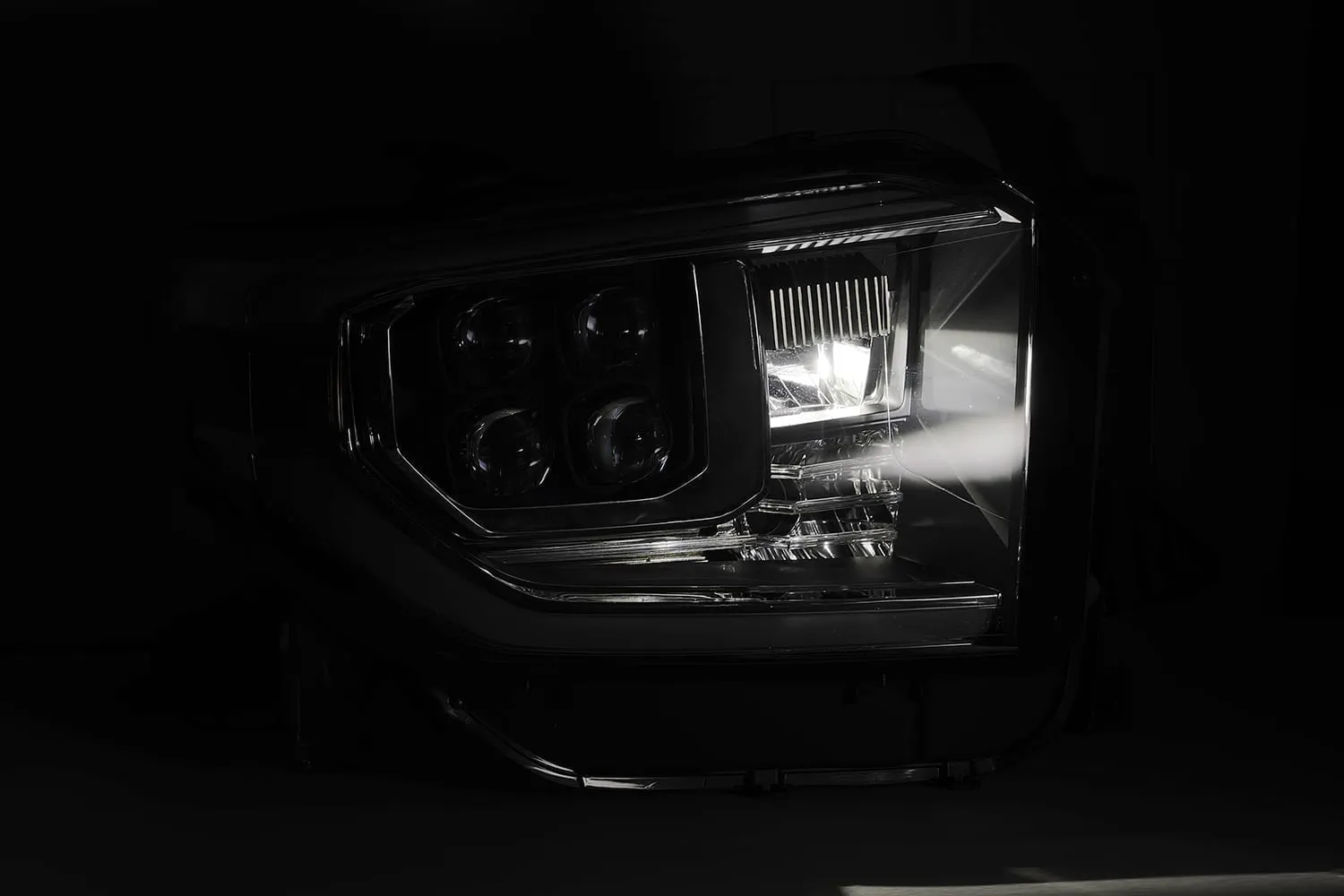AlphaRex NOVA-Series LED Projector Headlights Jet Black - 2014-2021 Toyota Tundra (880772)