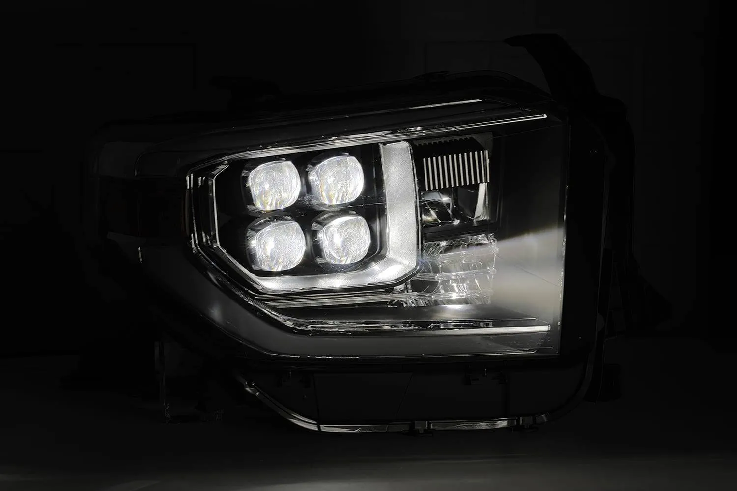 AlphaRex NOVA-Series LED Projector Headlights Jet Black - 2014-2021 Toyota Tundra (880772)