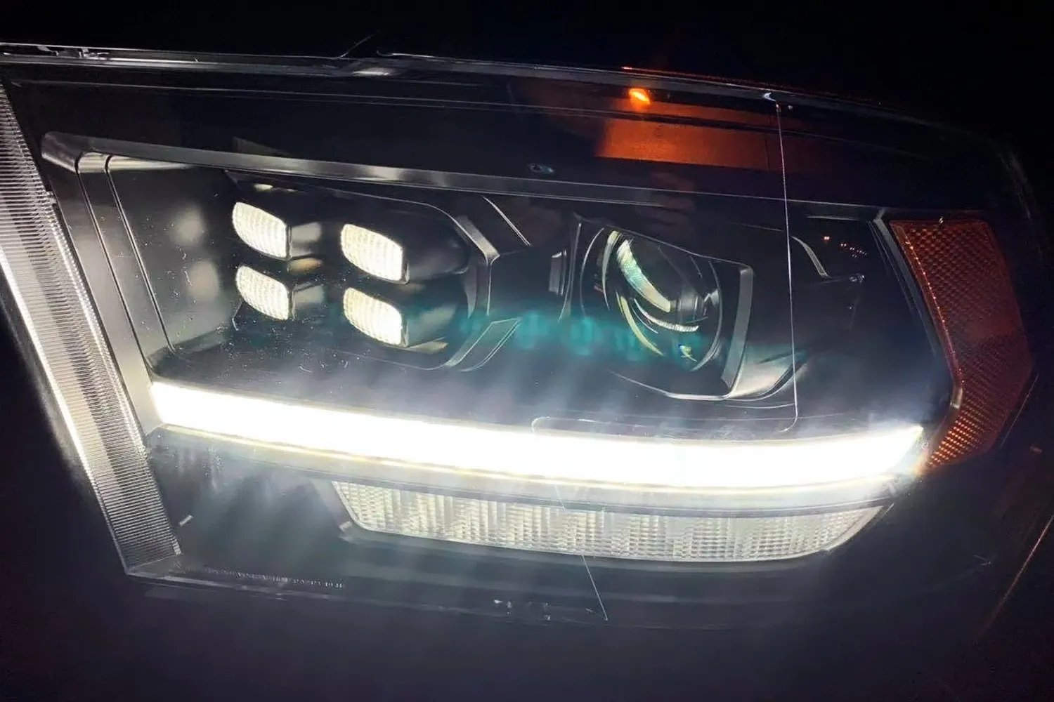 AlphaRex Projector Headlights Ram 1500/2500/3500 (09-18) Pro Series - Sequential - 5th Gen 2500 or G2 Style
