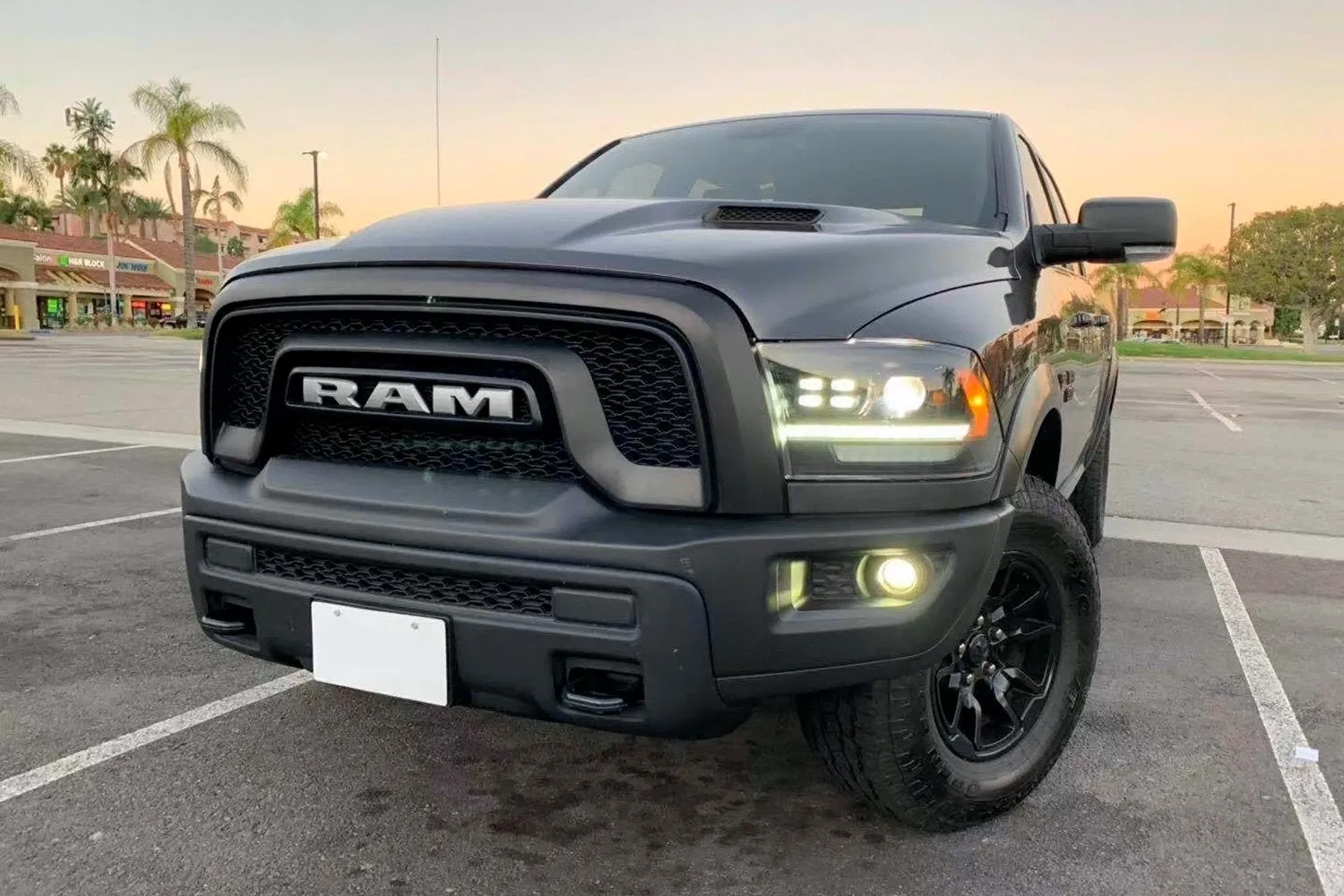 AlphaRex Projector Headlights Ram 1500/2500/3500 (09-18) Pro Series - Sequential - 5th Gen 2500 or G2 Style