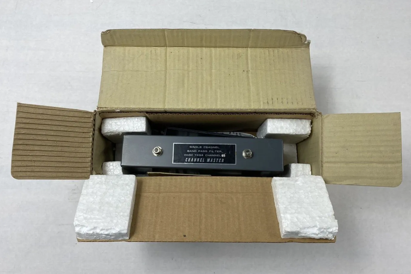 Channel Master MATV Systems Model 7494 Band Pass Filter UHF Band Channel 65