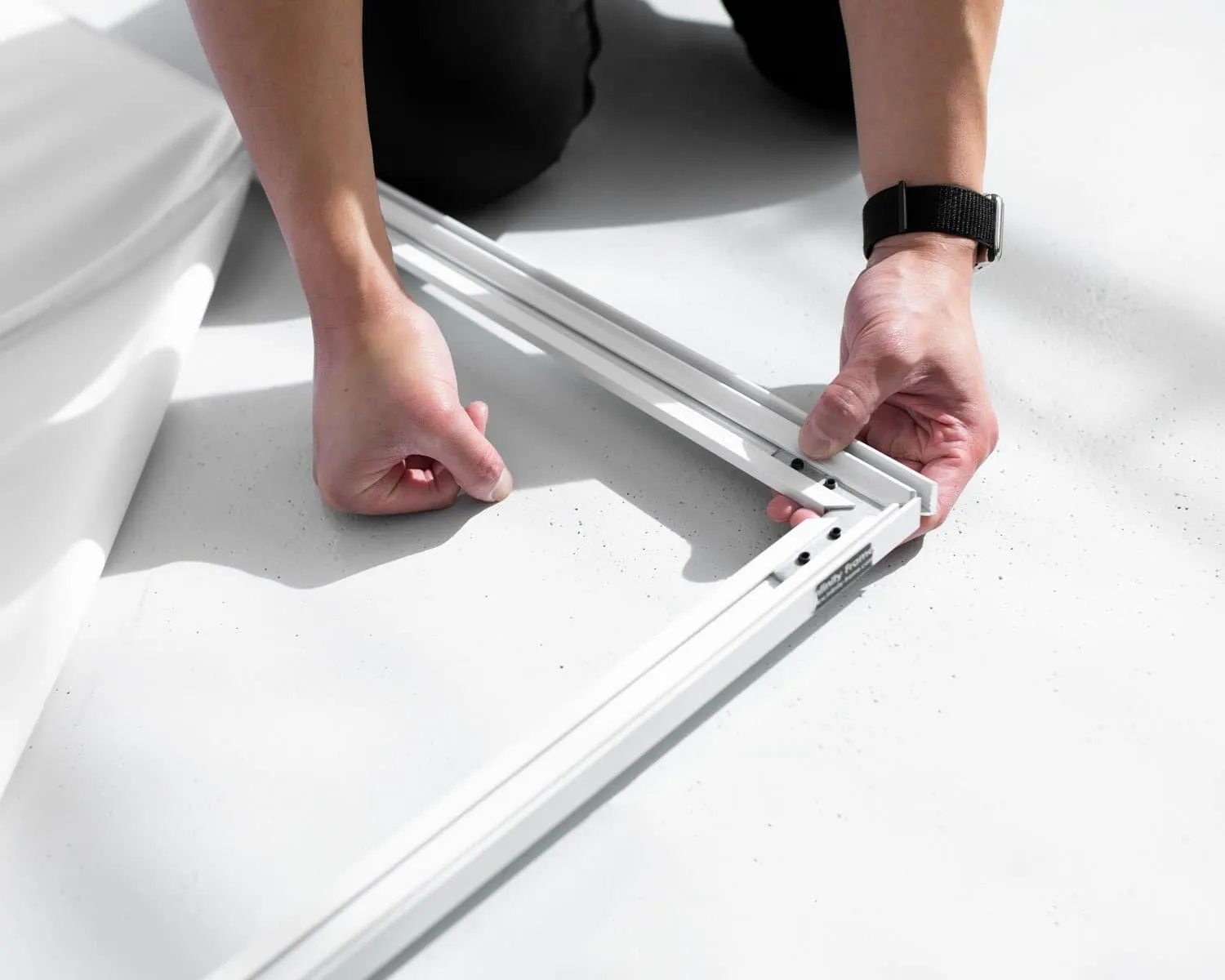 Easiframe® Curved Background Frame (Frame Only)