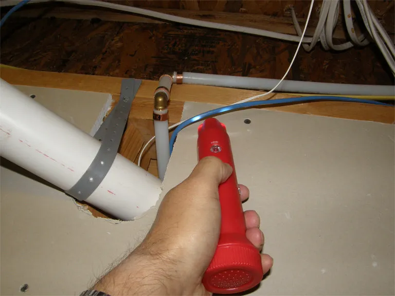 Fox & Hound HotWire™ Live Wire Tone & Probe Kit: Trace Live 120/220VAC Power Lines - (3388)