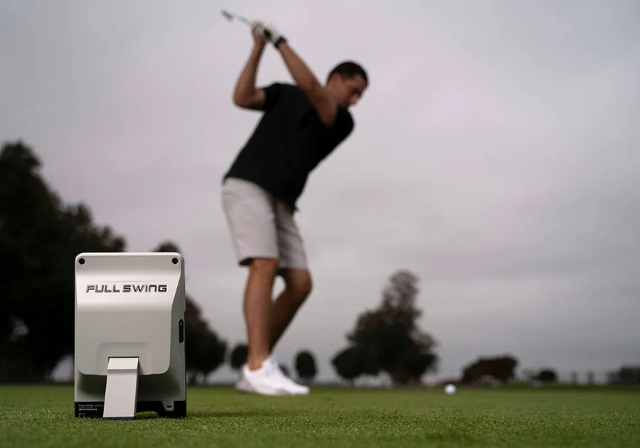 Full Swing KIT Launch Monitor and Golf Simulator