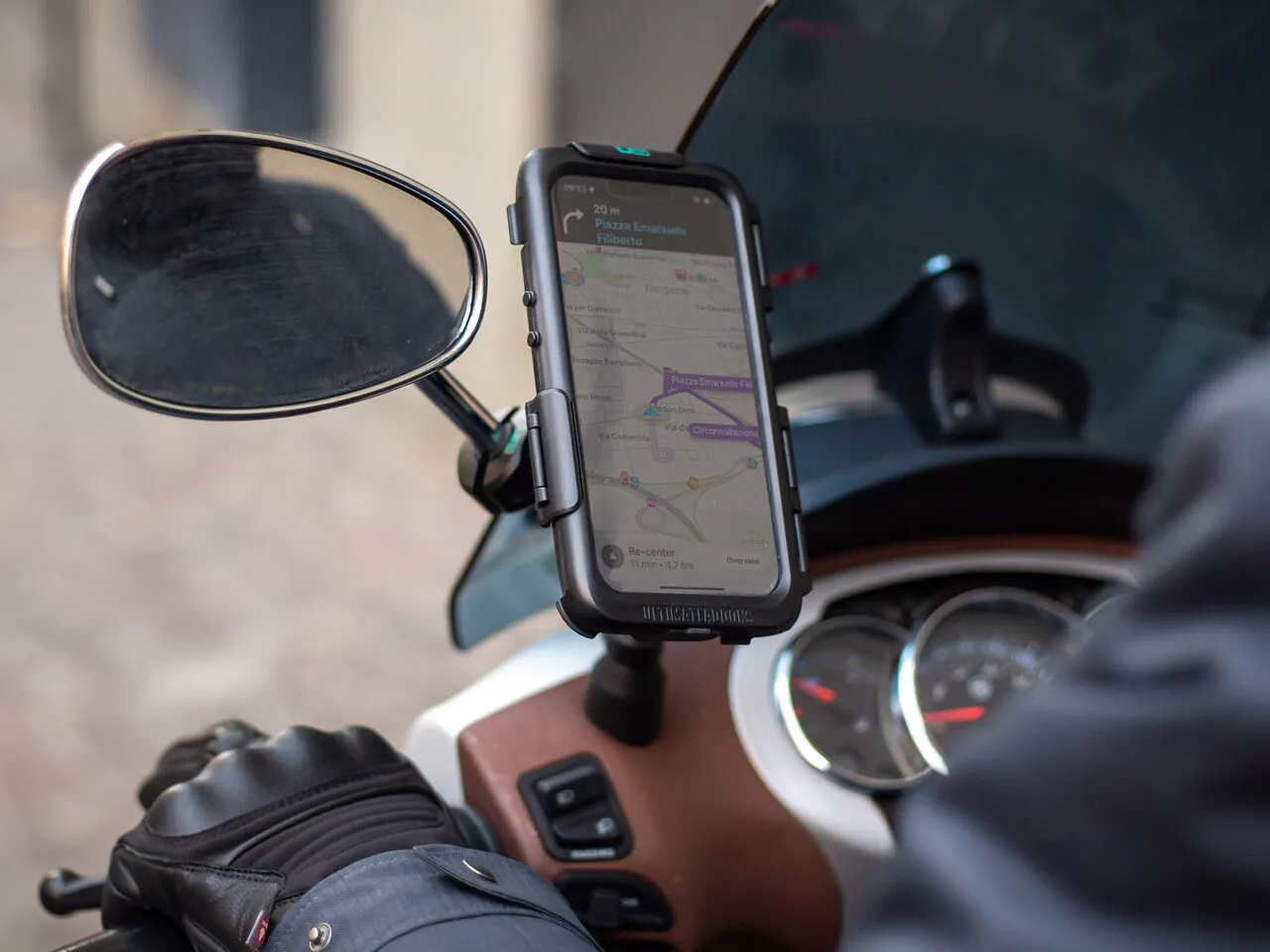 iPhone 13 Series Tough Waterproof Motorcycle Mount Phone Case Kits