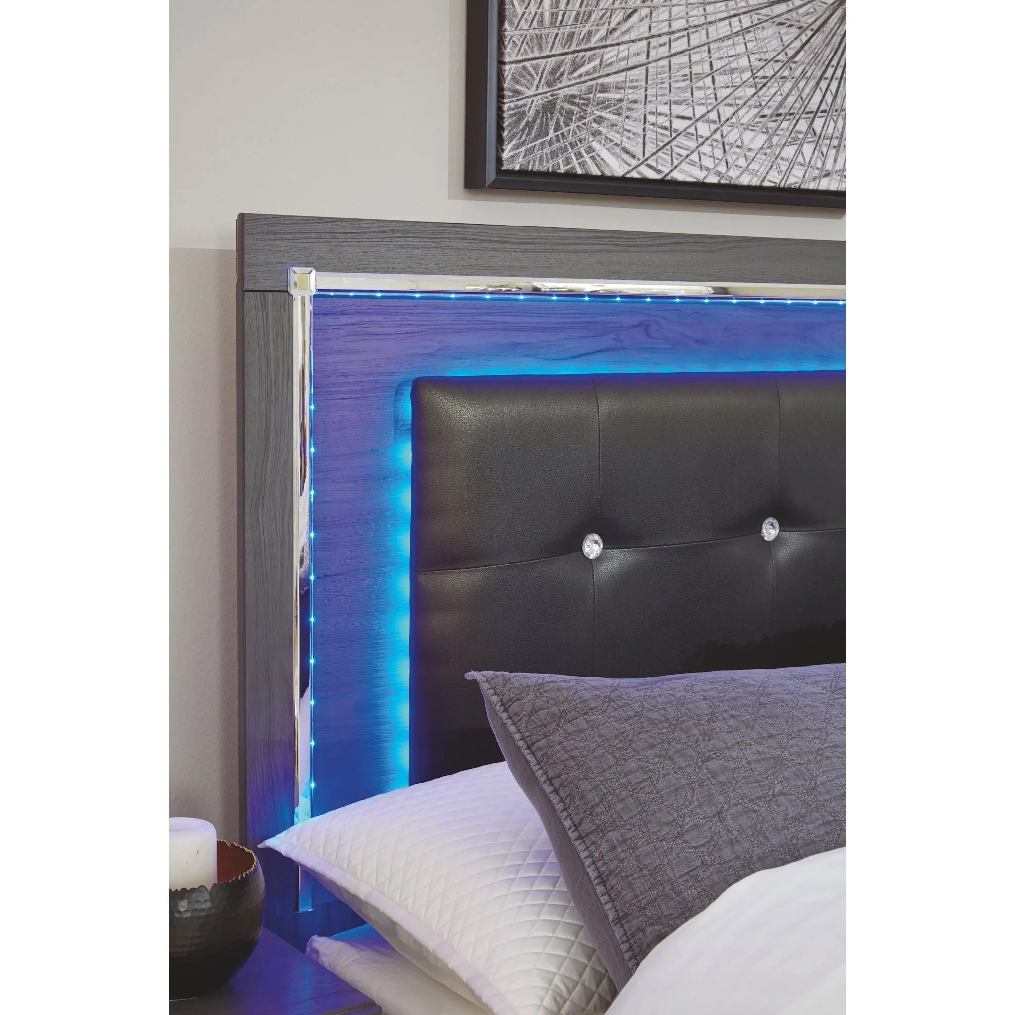 Lodanna Storage Platform Bed