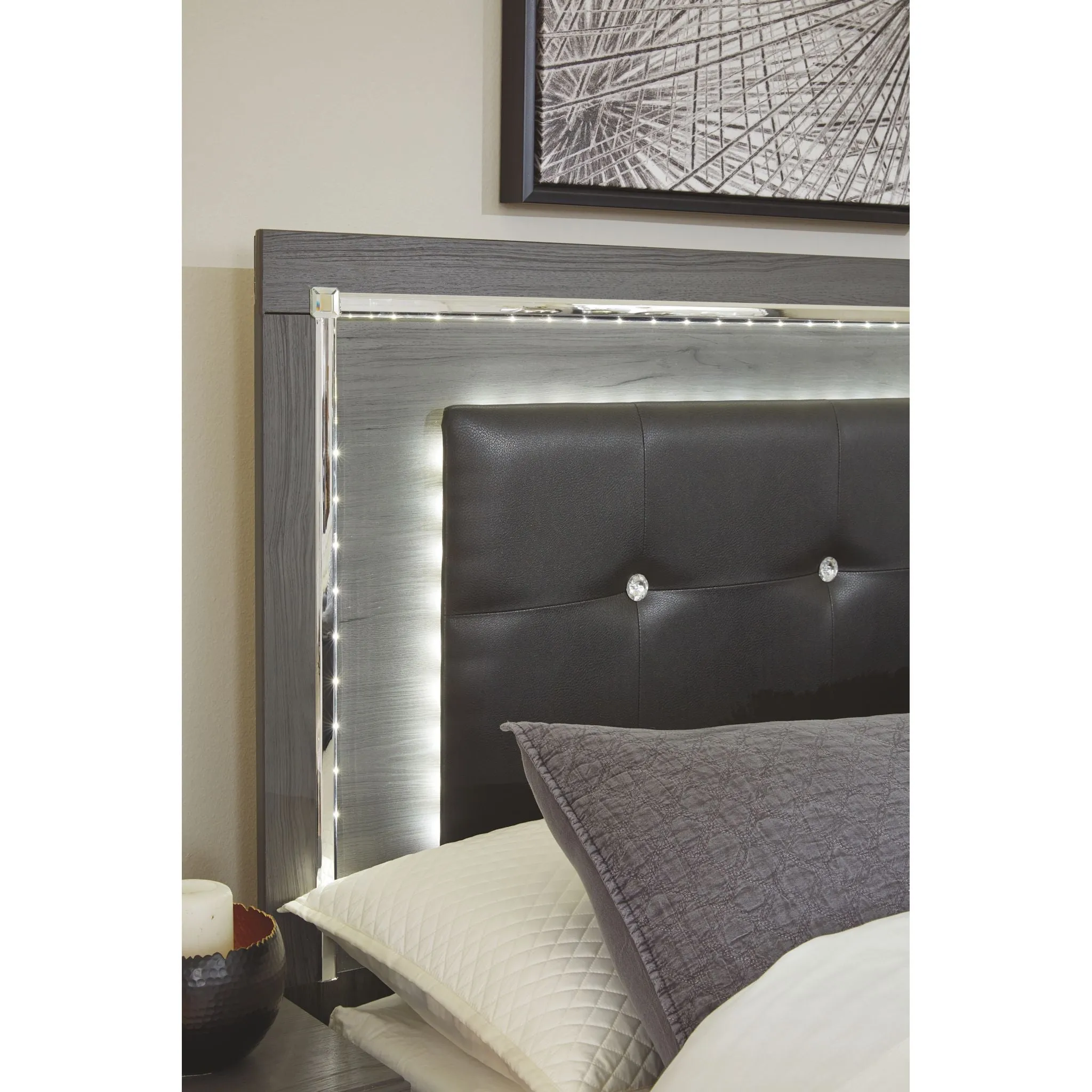 Lodanna Storage Platform Bed