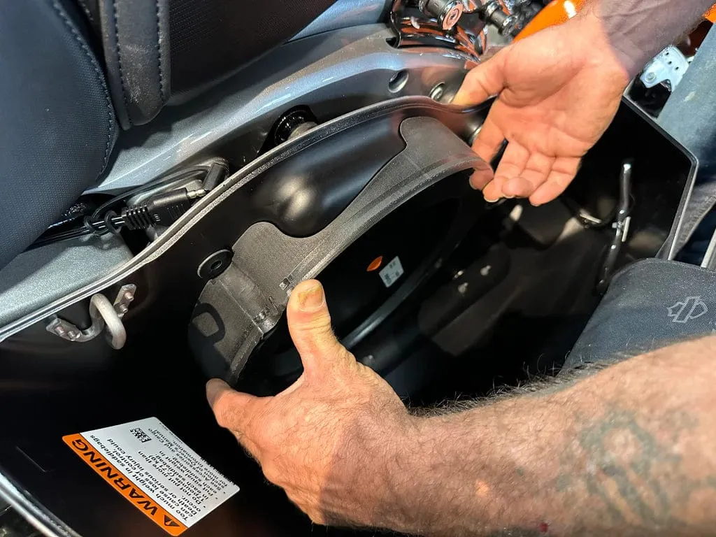 Nagy's Customs 10" 2024 Harley CVO Midbass Subwoofer Saddlebag Rings