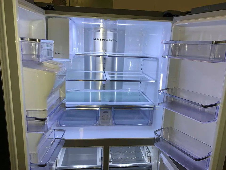 Samsung Counter Depth Family hub 4 flex door refrigerator In stainless steel