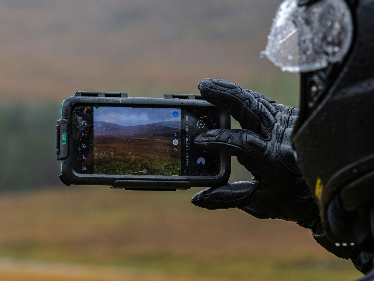 Samsung Galaxy S21 Ultra Tough Waterproof Case Motorcycle Mount Kit