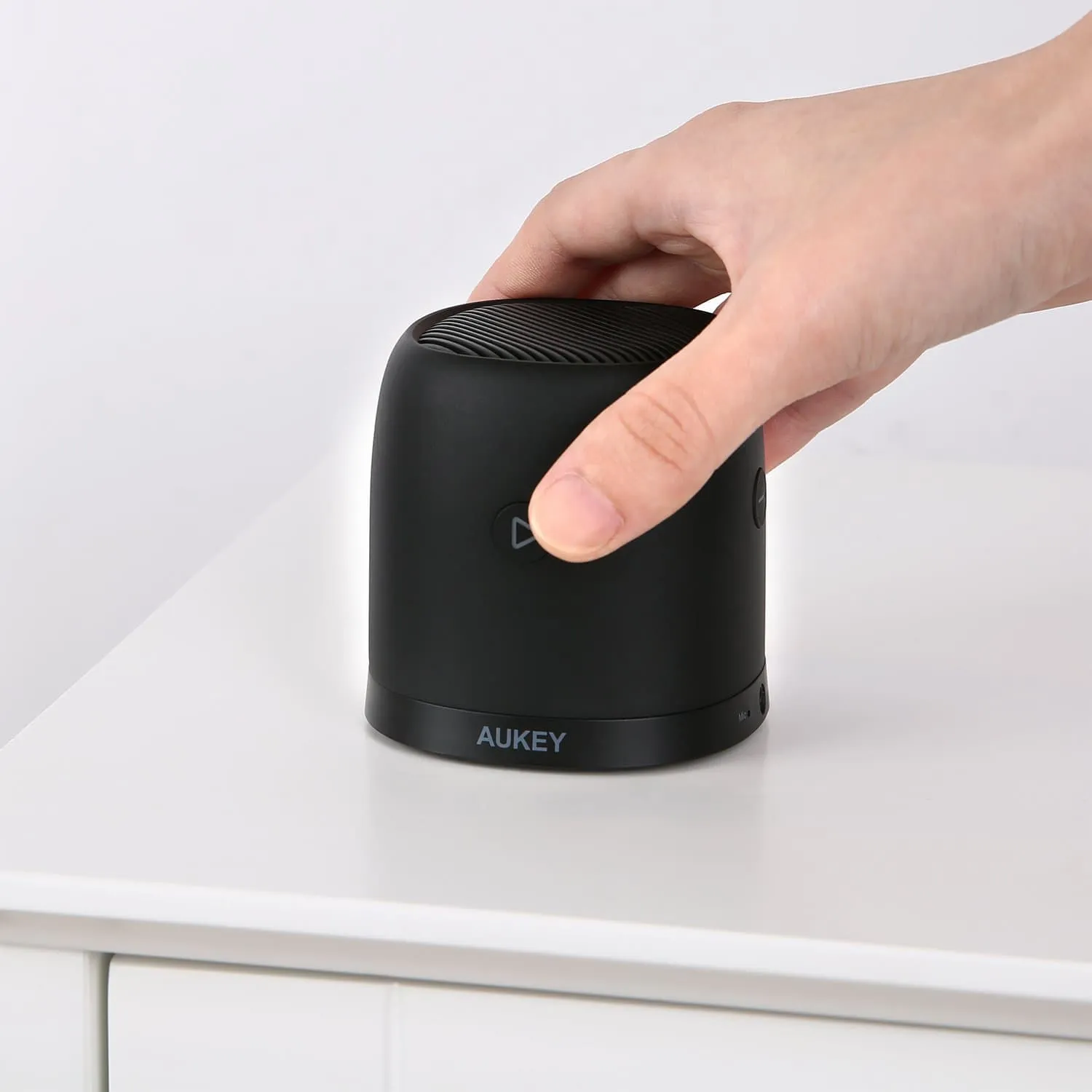 SK-M31 Wireless Mini Bluetooth Speaker with Enhanced Bass