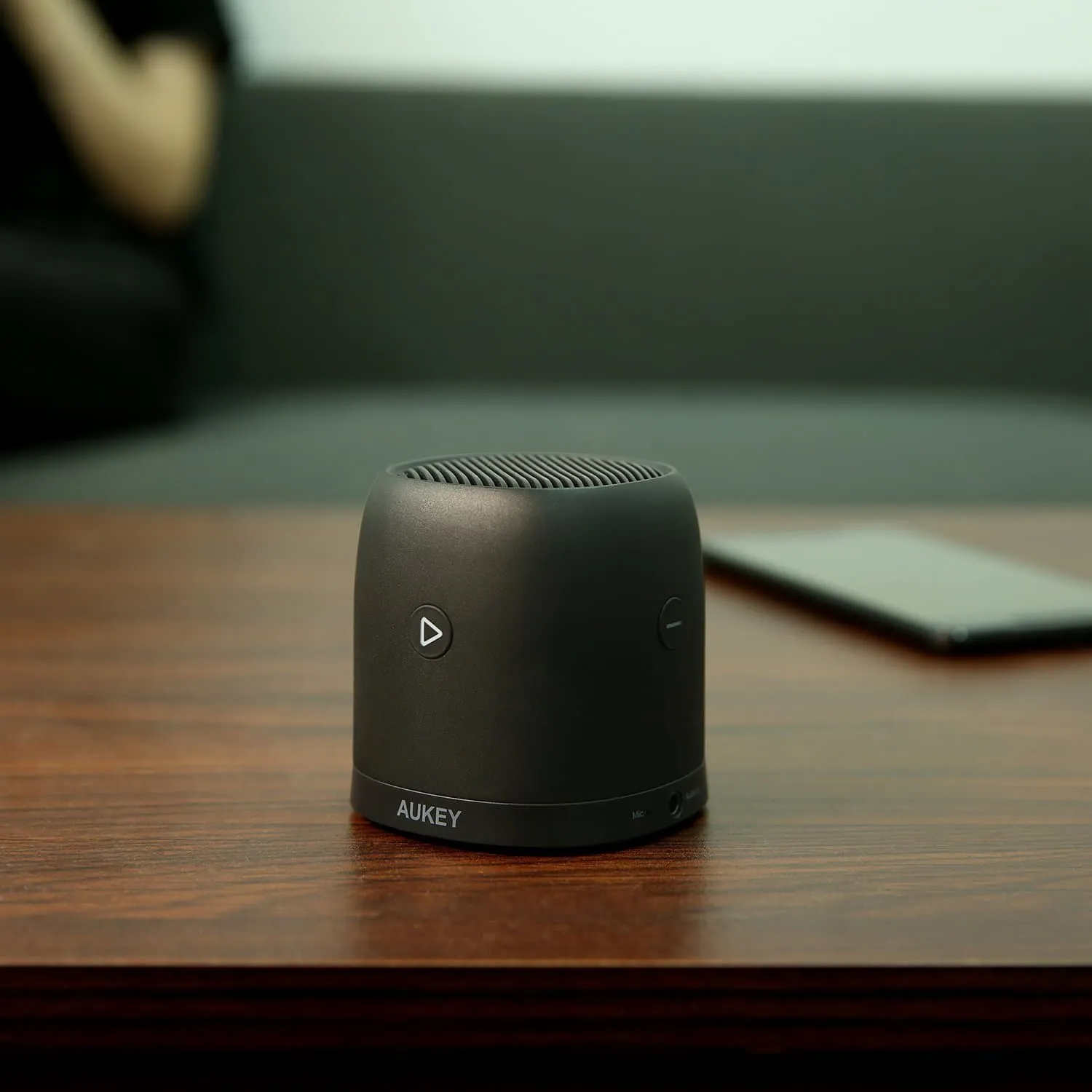 SK-M31 Wireless Mini Bluetooth Speaker with Enhanced Bass