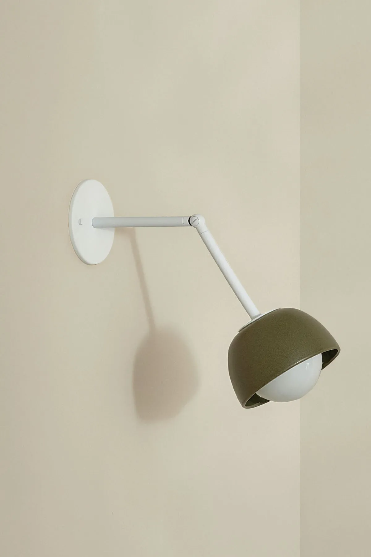 Terra 0 Long Wall Light