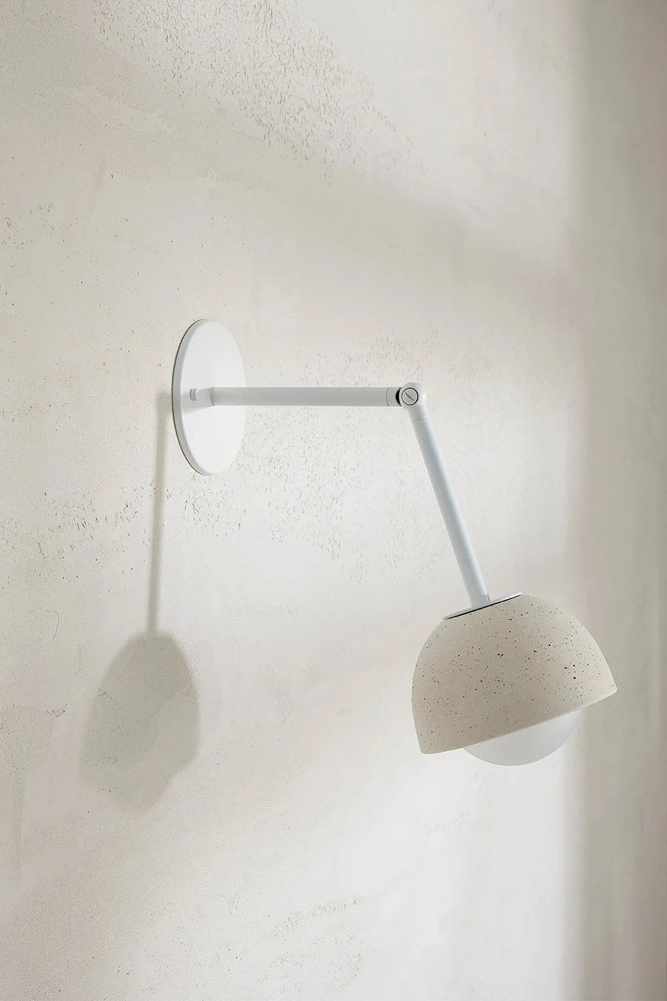 Terra 0 Long Wall Light