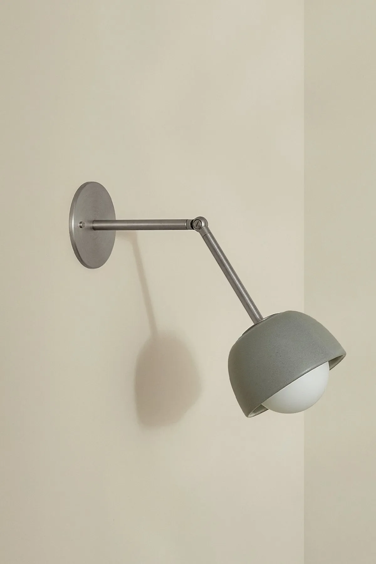 Terra 0 Long Wall Light