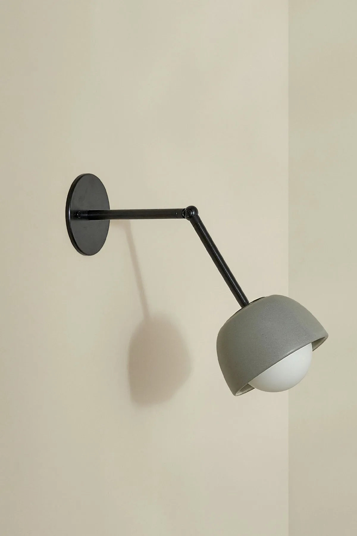 Terra 0 Long Wall Light