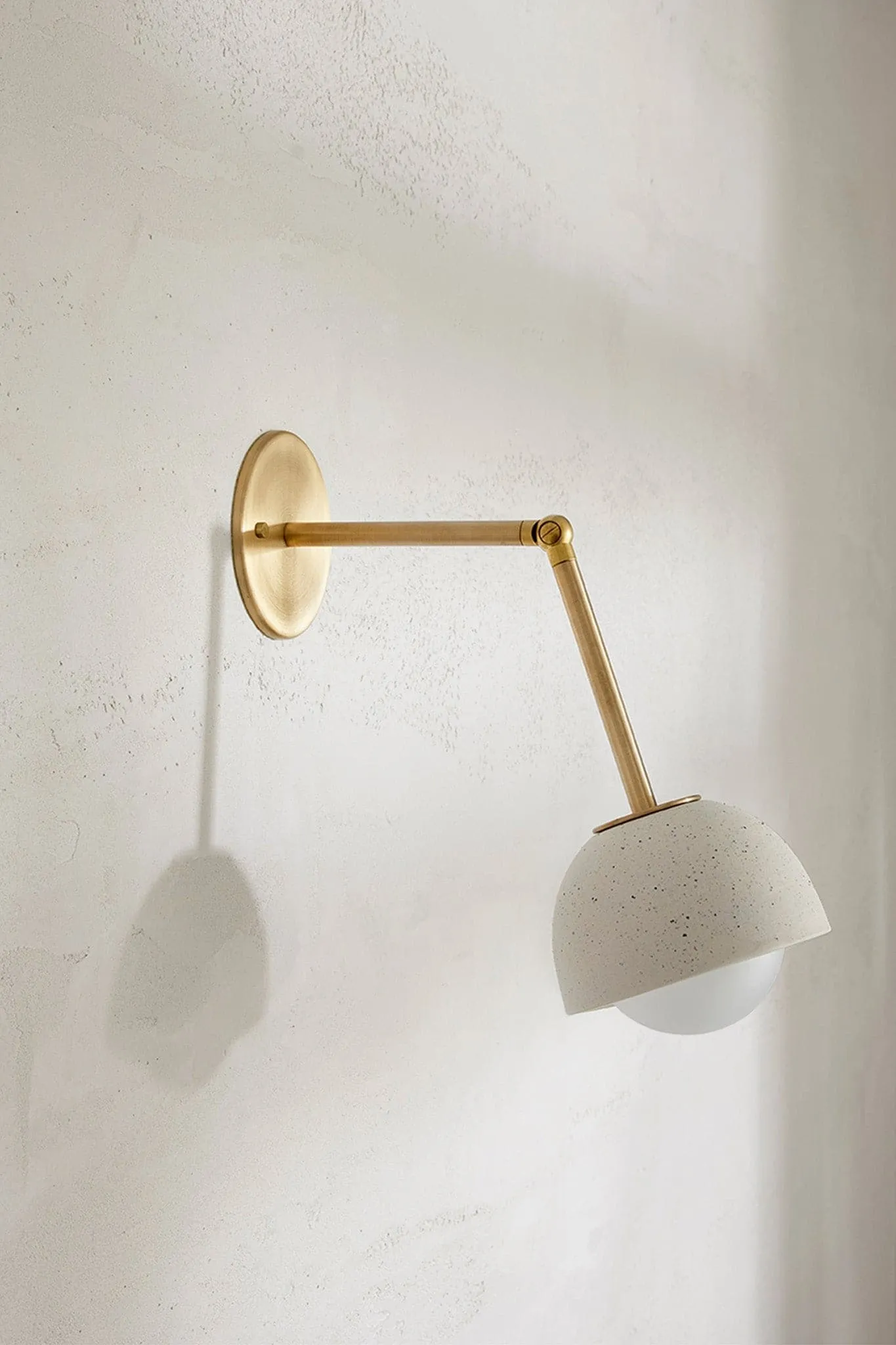 Terra 0 Long Wall Light