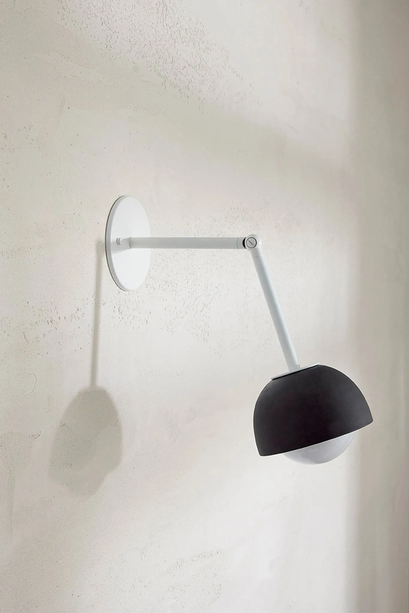 Terra 0 Long Wall Light