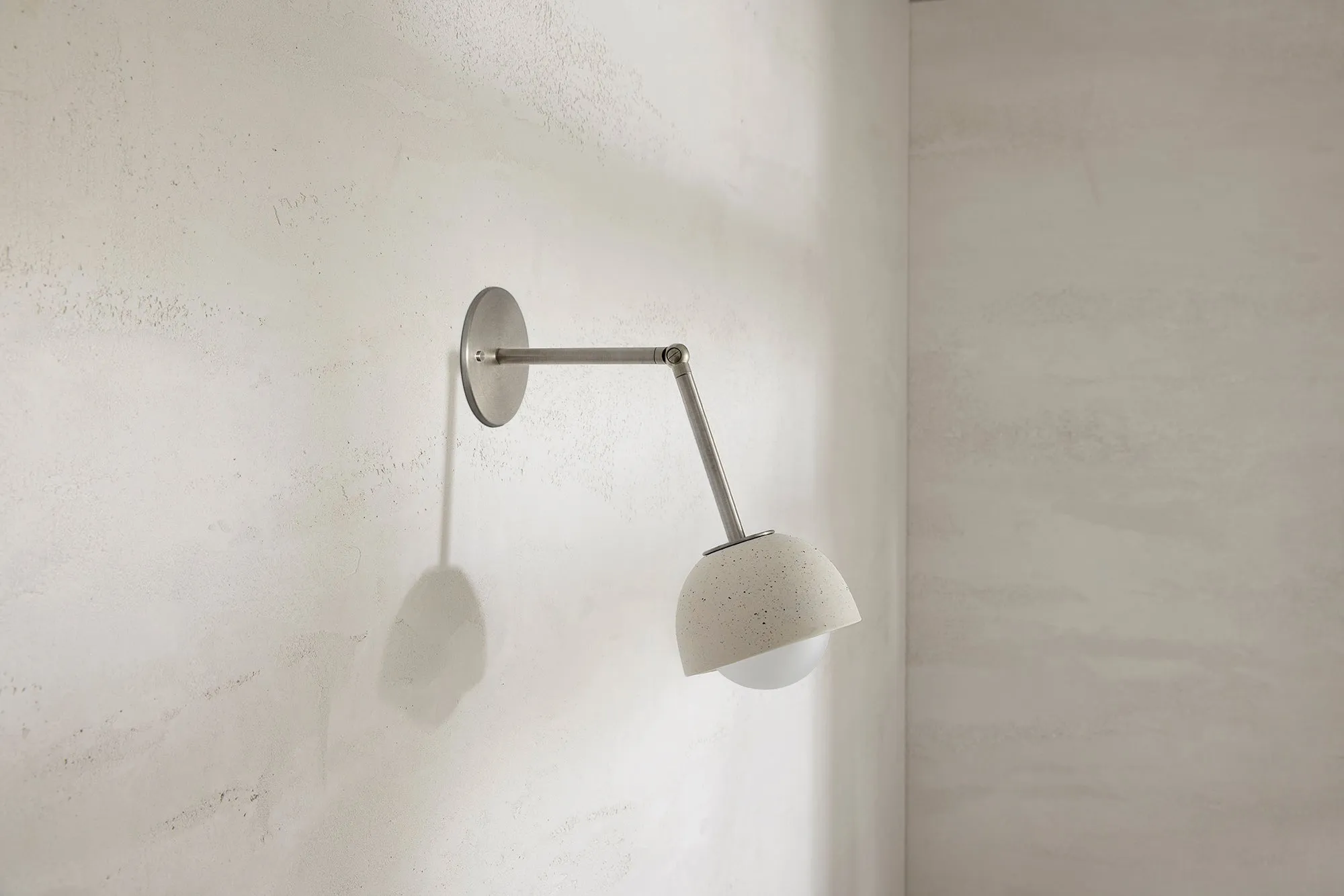 Terra 0 Long Wall Light