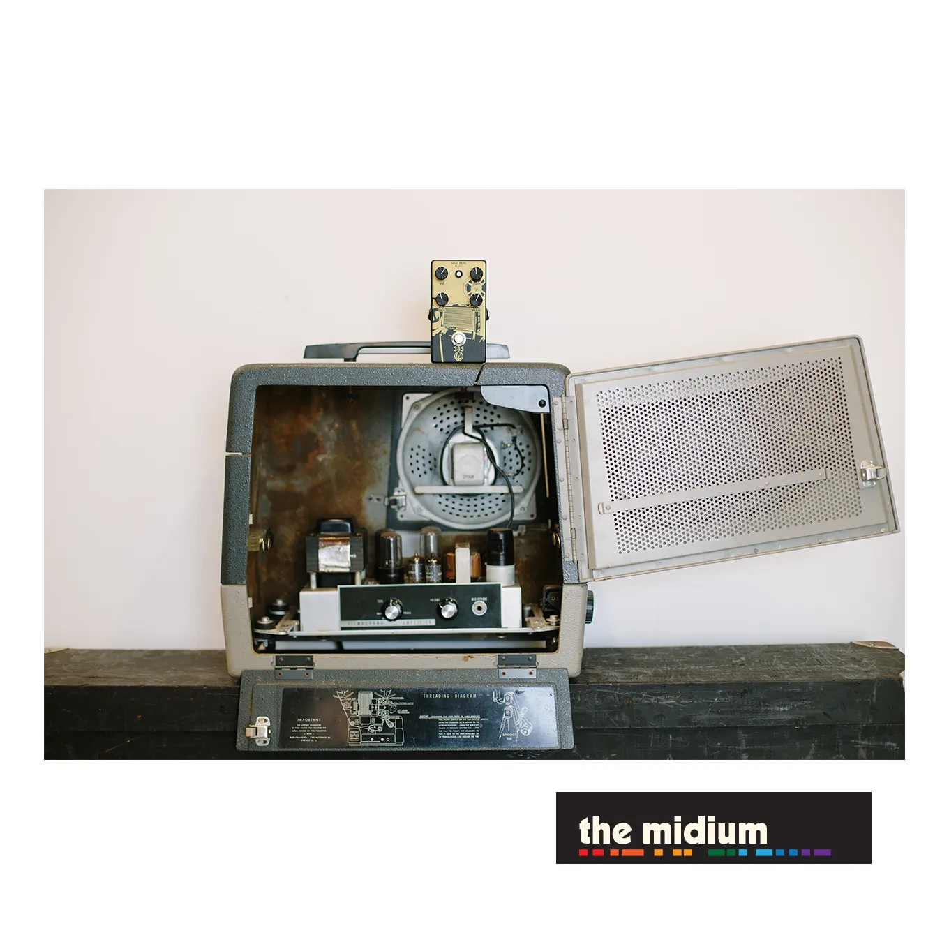 Walrus Audio 385 film projector overdrive pedal