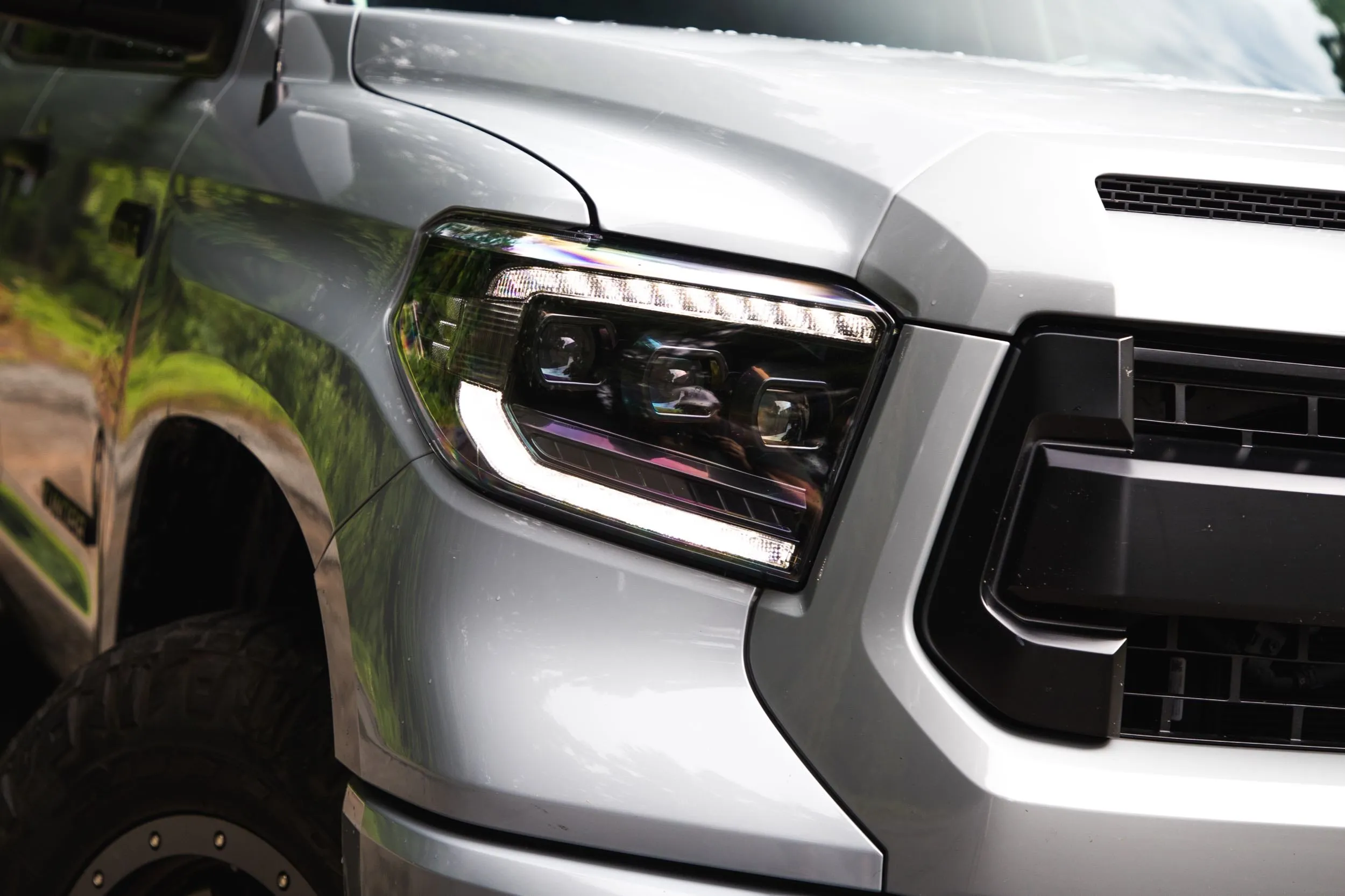 XB LED Headlights: Toyota Tundra 2014-2021